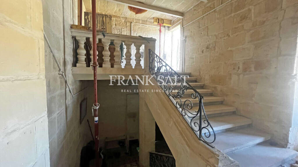 Cospicua, 4 Bedrooms Bedrooms, ,For Sale,FRSA-426961