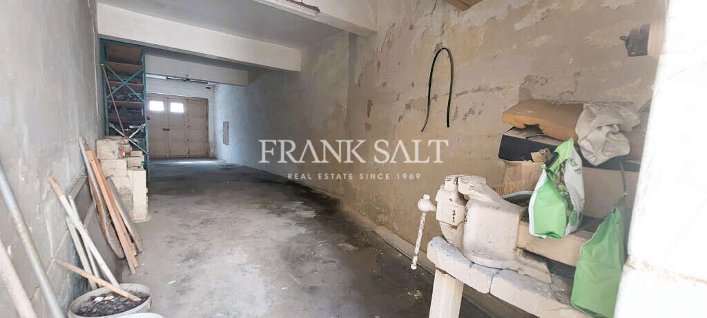 Qormi, 5 Bedrooms Bedrooms, ,2 BathroomsBathrooms,For Sale,FRSA-818132