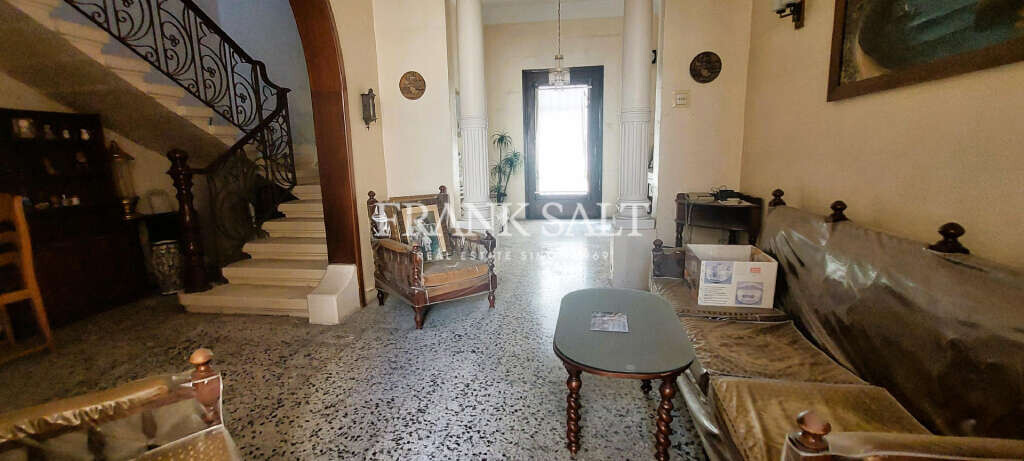 Qormi, 5 Bedrooms Bedrooms, ,2 BathroomsBathrooms,For Sale,FRSA-818132