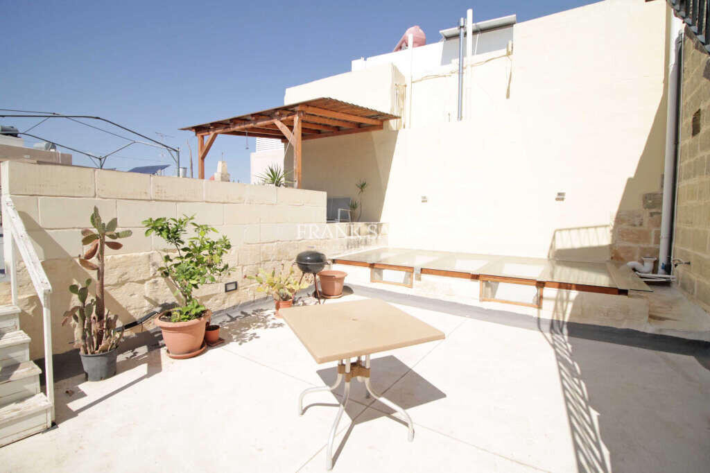 Qormi, 6 Bedrooms Bedrooms, ,For Sale,FRSA-426948