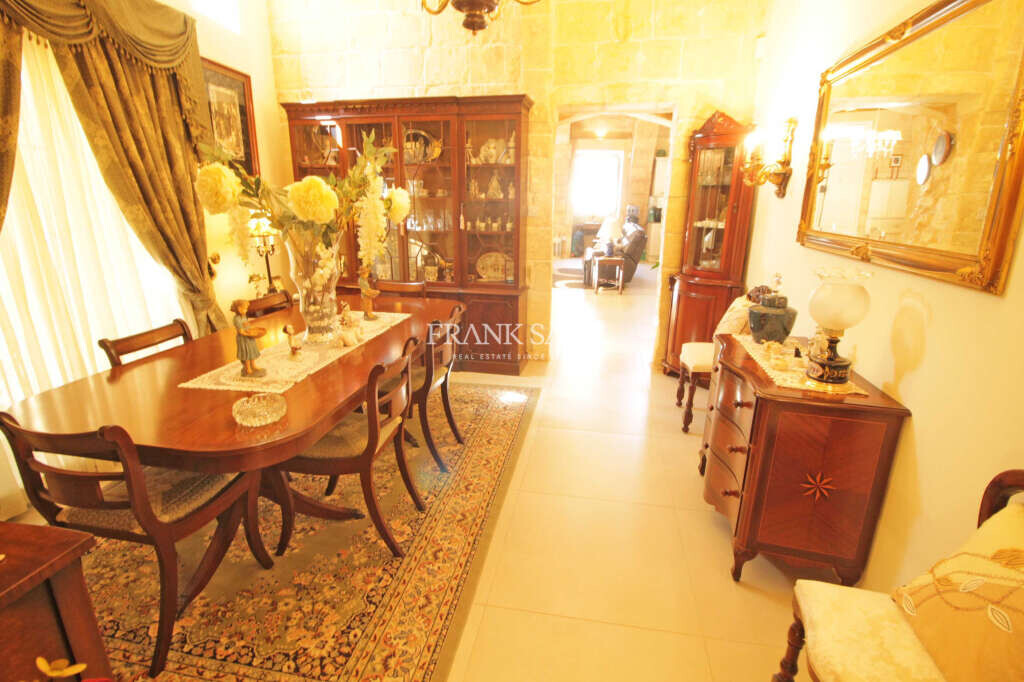 Qormi, 6 Bedrooms Bedrooms, ,For Sale,FRSA-426948