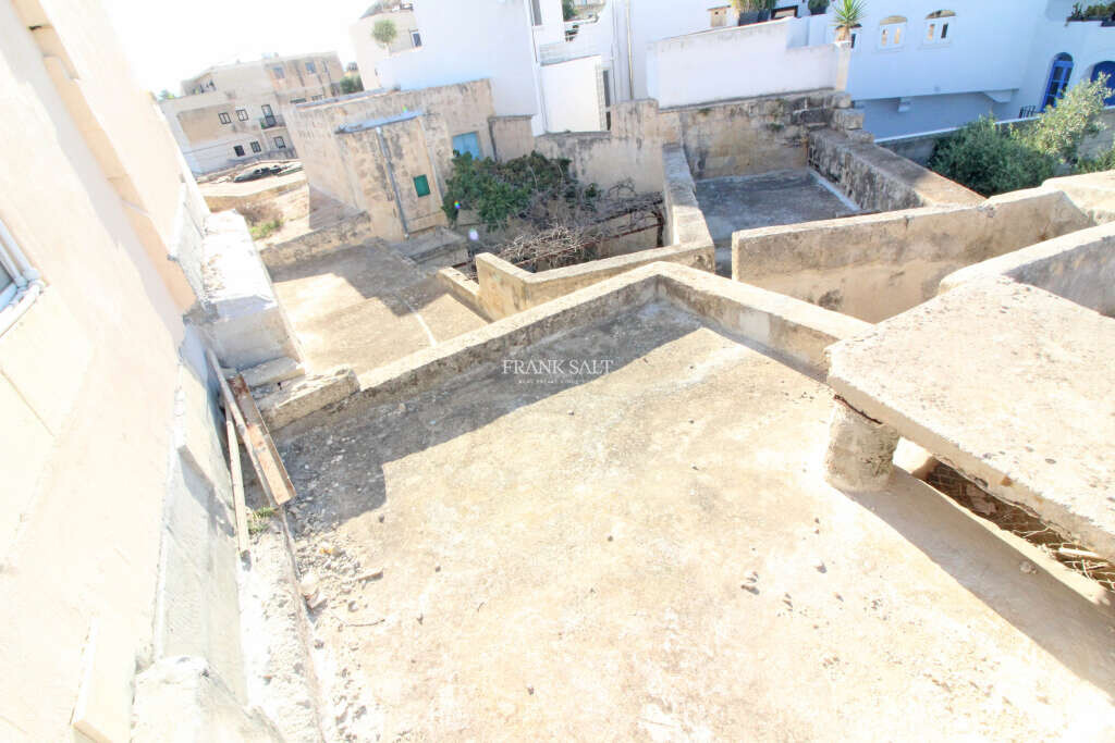 Zebbug, 4 Bedrooms Bedrooms, ,1 BathroomBathrooms,For Sale,FRSA-353861