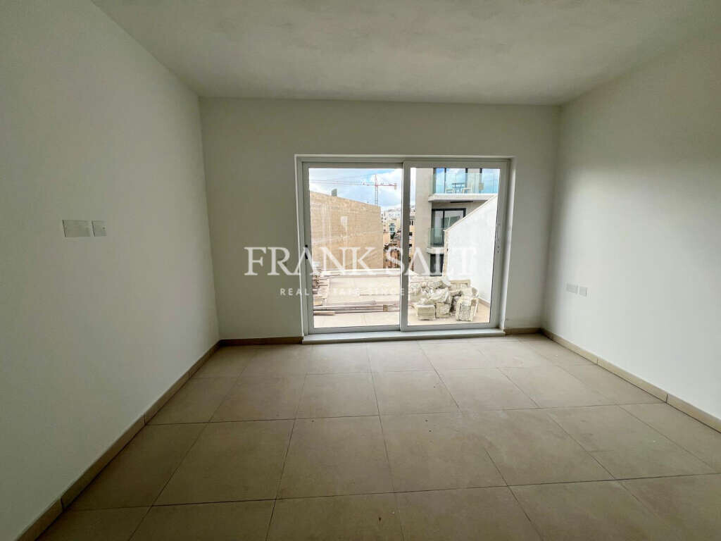 Gzira, 2 Bedrooms Bedrooms, ,3 BathroomsBathrooms,For Sale,FRSA-321410