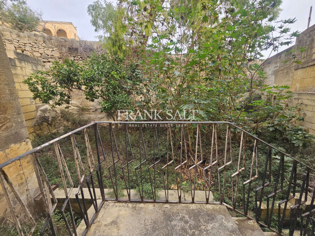 Kercem, Gozo, 4 Bedrooms Bedrooms, ,1 BathroomBathrooms,For Sale,FRSA-115980