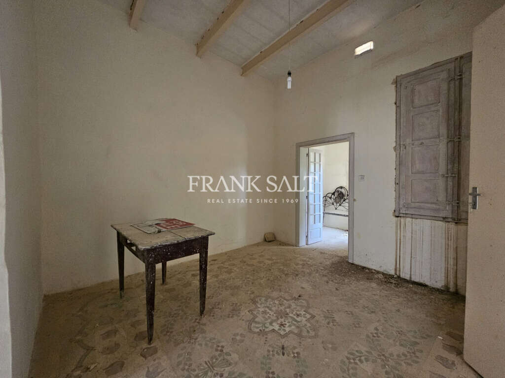 Kercem, Gozo, 4 Bedrooms Bedrooms, ,1 BathroomBathrooms,For Sale,FRSA-115980