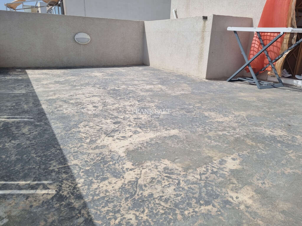 Swatar, 3 Bedrooms Bedrooms, ,2 BathroomsBathrooms,For Sale,FRSA-322578