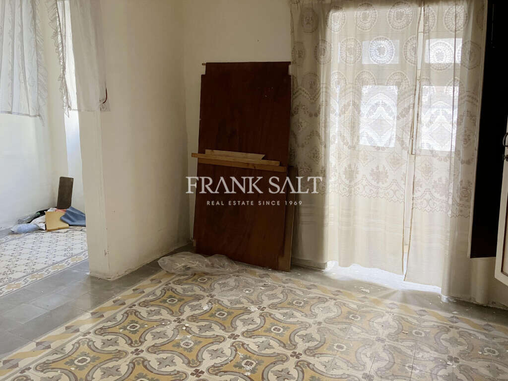 Senglea, 18 Bedrooms Bedrooms, ,For Sale,FRSA-620615