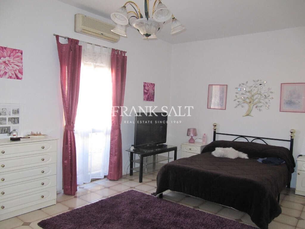 Fgura, 3 Bedrooms Bedrooms, ,1 BathroomBathrooms,For Sale,FRSA-416772