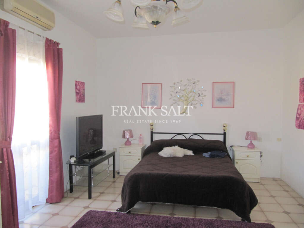 Fgura, 3 Bedrooms Bedrooms, ,1 BathroomBathrooms,For Sale,FRSA-416772