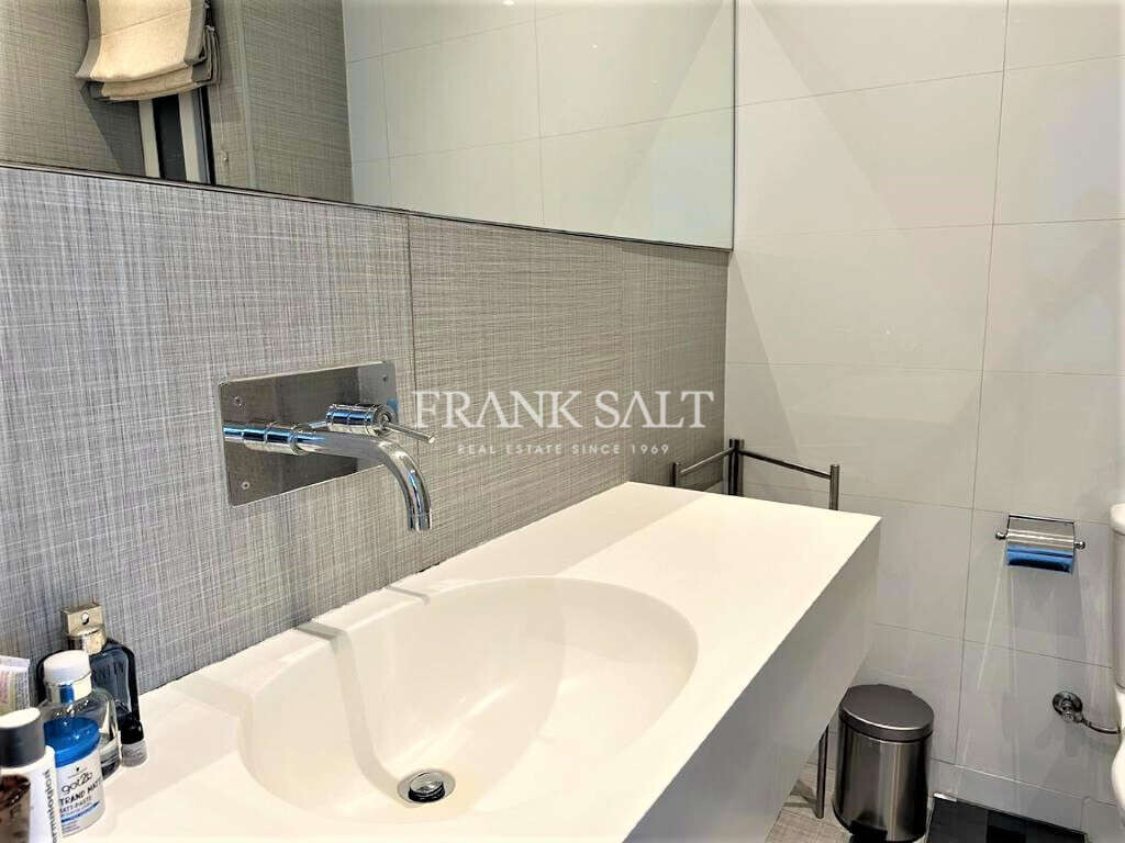 Tal-Ibrag, 3 Bedrooms Bedrooms, ,1 BathroomBathrooms,For Sale,FRSA-916871