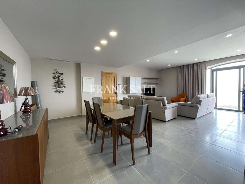 Ta Monita, 3 Bedrooms Bedrooms, ,1 BathroomBathrooms,For Sale,FRSA-215829