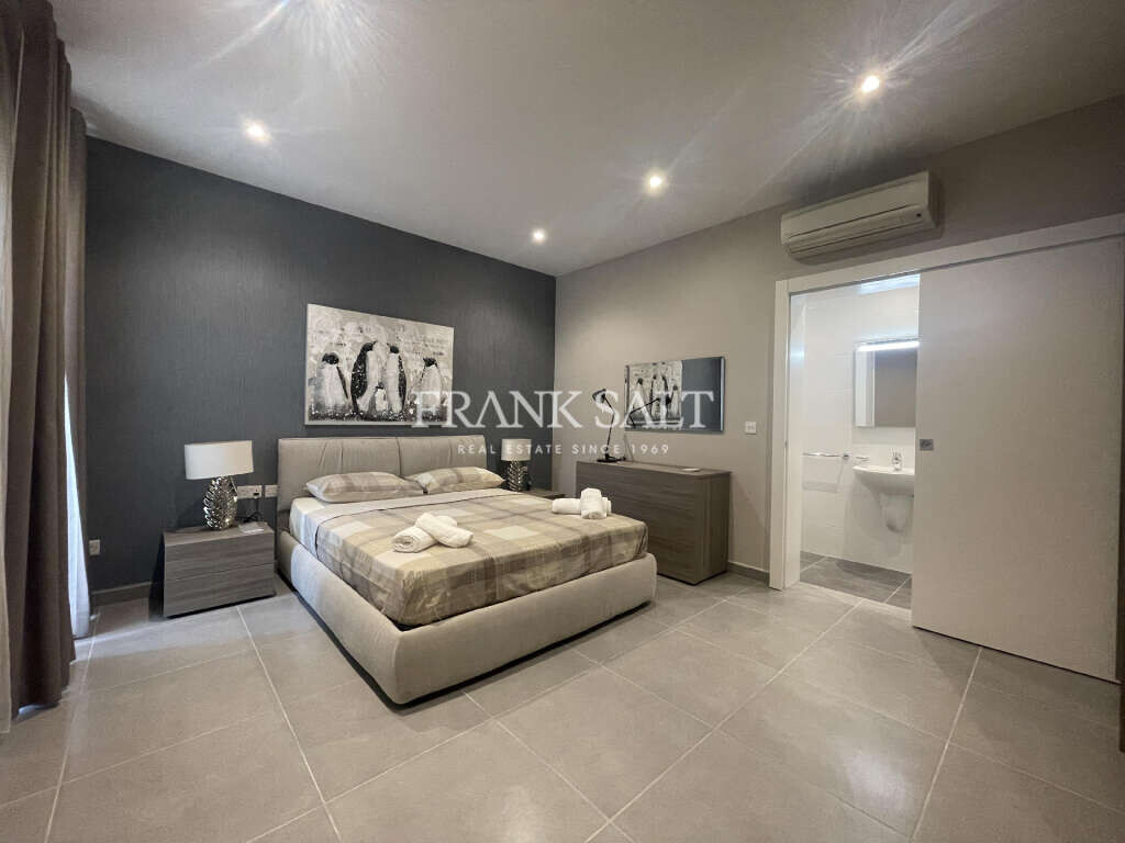 Ta Monita, 3 Bedrooms Bedrooms, ,1 BathroomBathrooms,For Sale,FRSA-215829