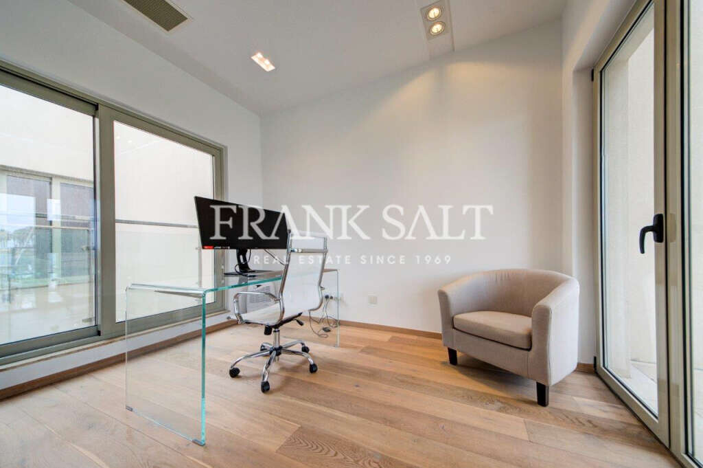 Portomaso Laguna, 2 Bedrooms Bedrooms, ,1 BathroomBathrooms,For Sale,FRSA-040186