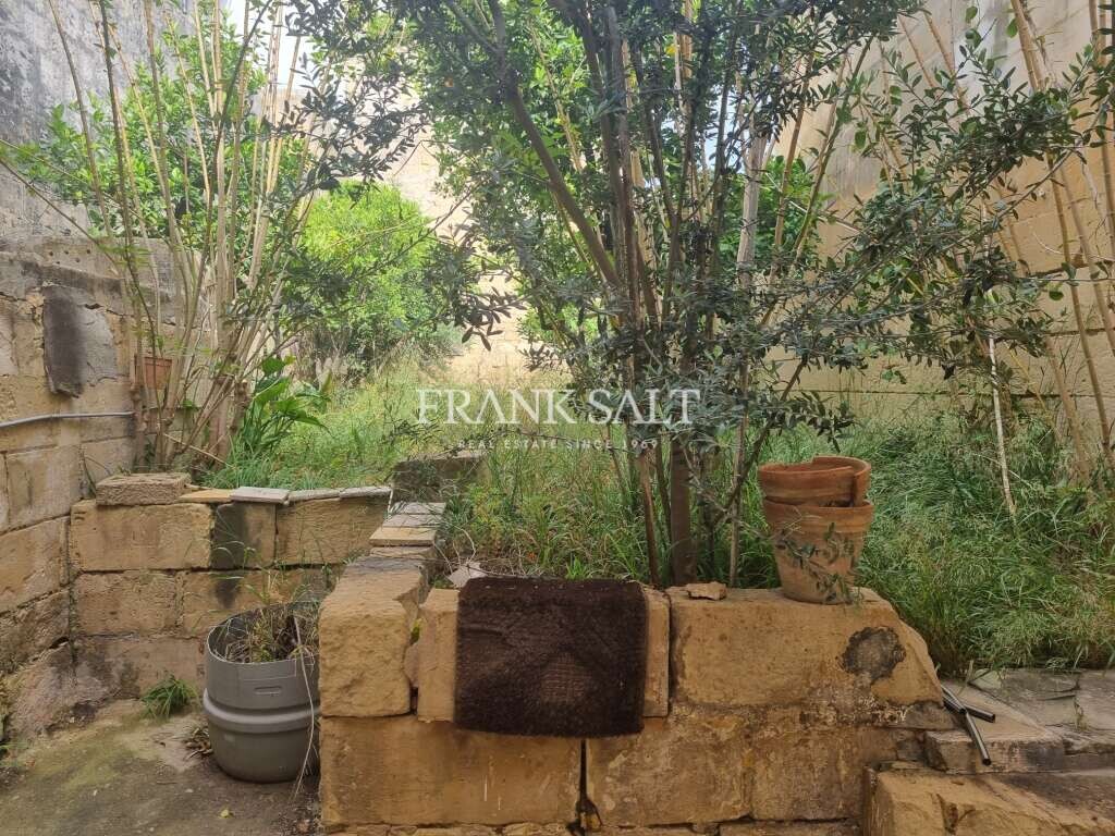 Qormi, 4 Bedrooms Bedrooms, ,1 BathroomBathrooms,For Sale,FRSA-322383