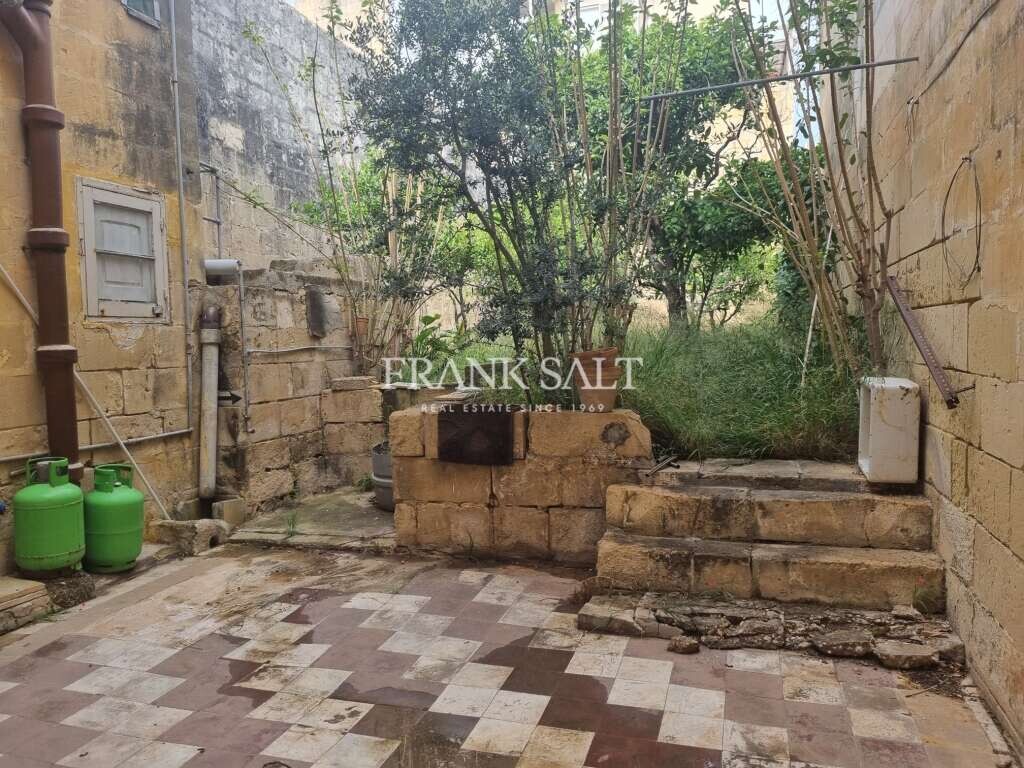 Qormi, 4 Bedrooms Bedrooms, ,1 BathroomBathrooms,For Sale,FRSA-322383