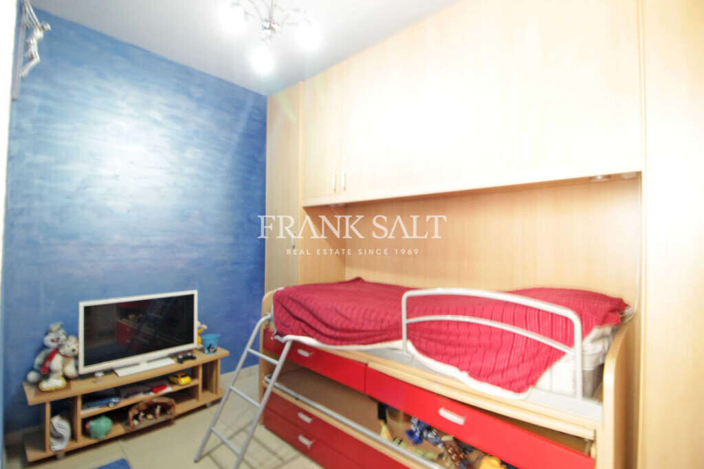 Fgura, 3 Bedrooms Bedrooms, ,For Sale,FRSA-426498