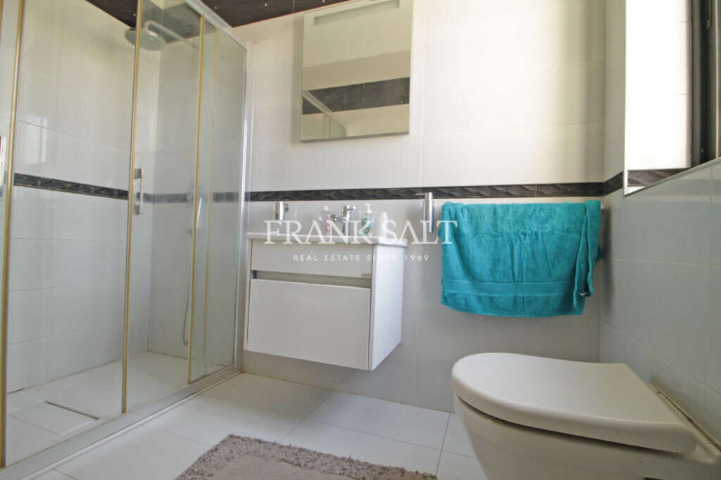 Fgura, 3 Bedrooms Bedrooms, ,For Sale,FRSA-426498