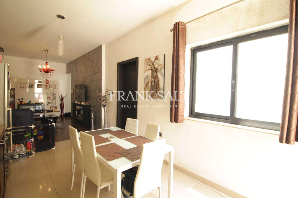 Fgura, 3 Bedrooms Bedrooms, ,For Sale,FRSA-426498