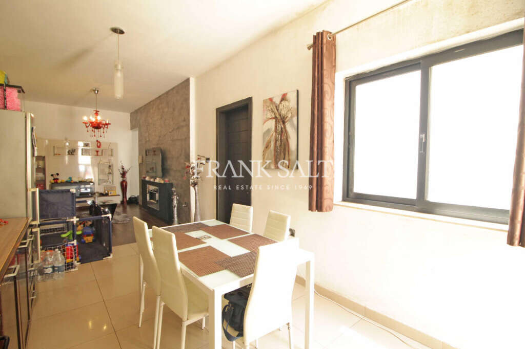 Fgura, 3 Bedrooms Bedrooms, ,For Sale,FRSA-426498