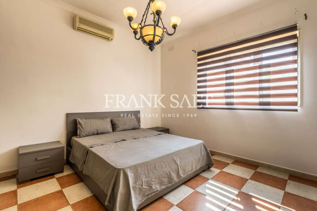 Swieqi, 3 Bedrooms Bedrooms, ,1 BathroomBathrooms,For Sale,FRSA-022459