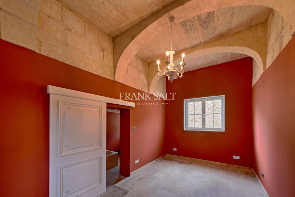 Lija, 4 Bedrooms Bedrooms, ,2 BathroomsBathrooms,For Sale,FRSA-913693