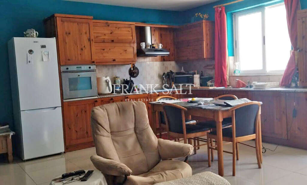 Mellieha, 2 Bedrooms Bedrooms, ,1 BathroomBathrooms,For Sale,FRSA-511502