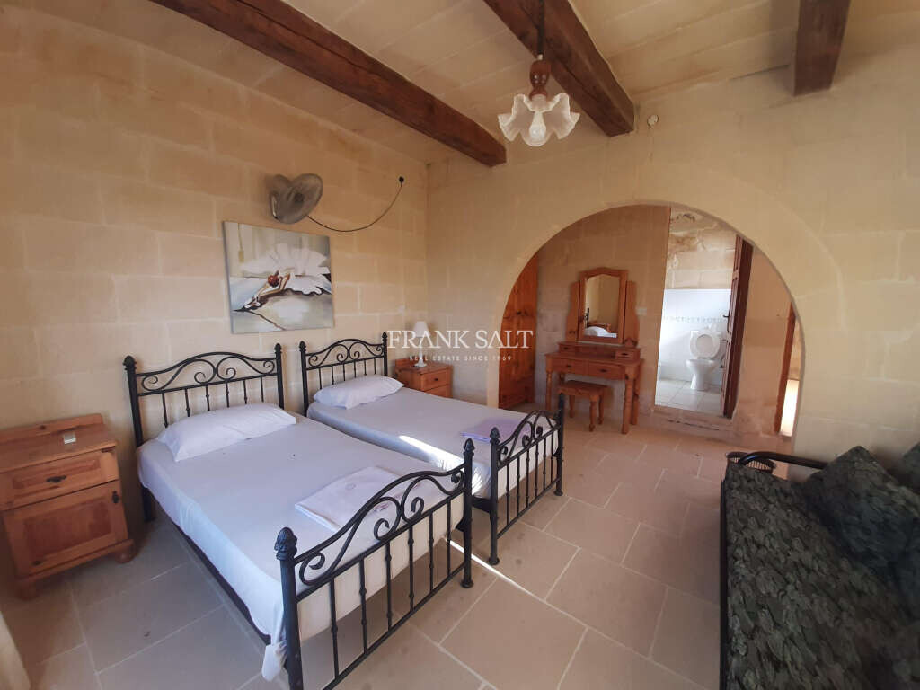 Ghasri, Gozo, 7 Bedrooms Bedrooms, ,3 BathroomsBathrooms,For Sale,FRSA-115493