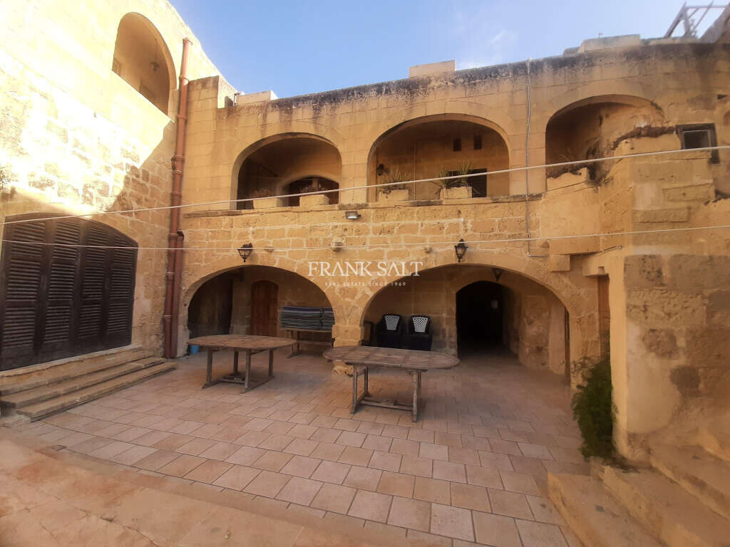 Ghasri, Gozo, 7 Bedrooms Bedrooms, ,3 BathroomsBathrooms,For Sale,FRSA-115493