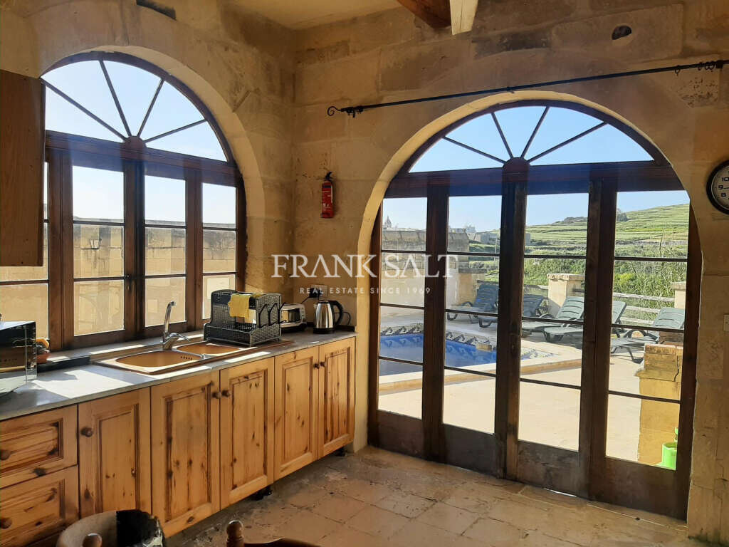 Ghasri, Gozo, 7 Bedrooms Bedrooms, ,3 BathroomsBathrooms,For Sale,FRSA-115493