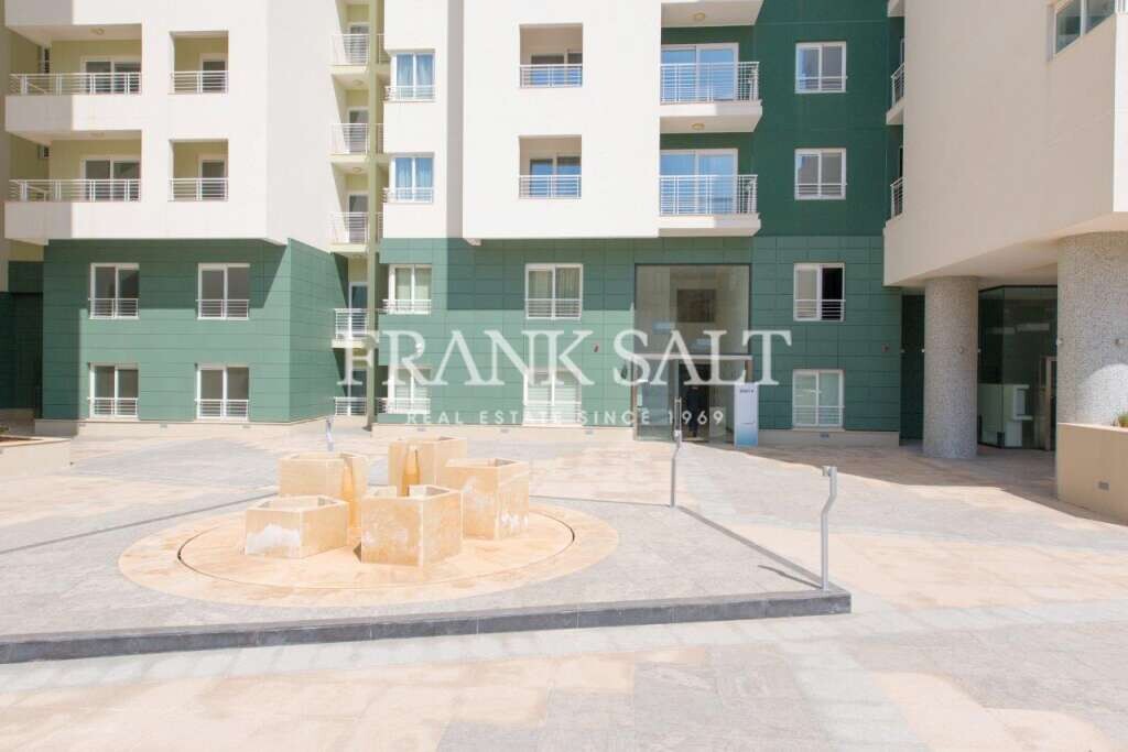 Fort Cambridge, 3 Bedrooms Bedrooms, ,1 BathroomBathrooms,For Sale,FRSA-452529