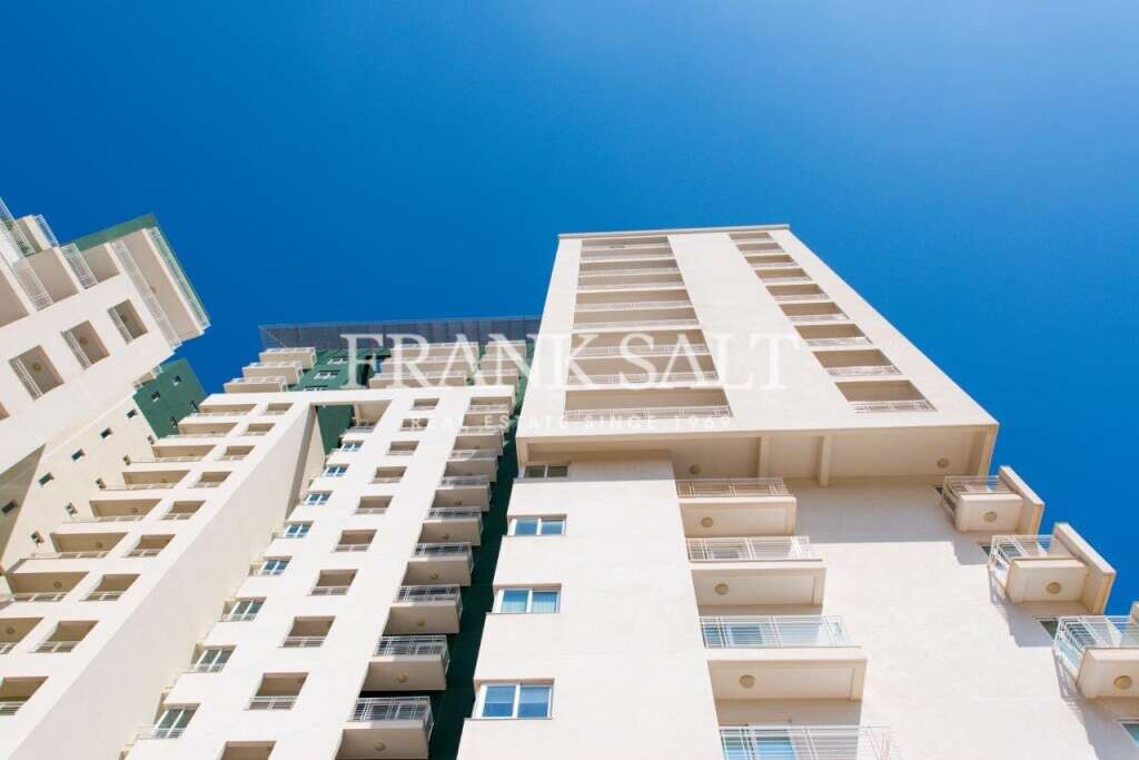 Fort Cambridge, 3 Bedrooms Bedrooms, ,1 BathroomBathrooms,For Sale,FRSA-452529