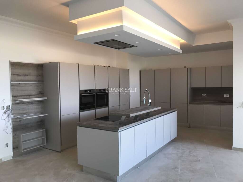 Fort Cambridge, 3 Bedrooms Bedrooms, ,1 BathroomBathrooms,For Sale,FRSA-452529