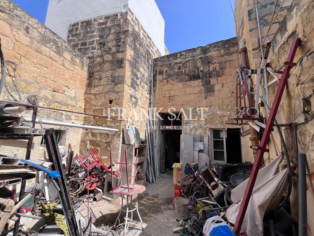 Victoria, Gozo, 1 Bedroom Bedrooms, ,For Sale,FRSA-160545