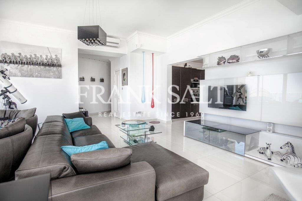 Sliema, 3 Bedrooms Bedrooms, ,2 BathroomsBathrooms,For Sale,FRSA-616268