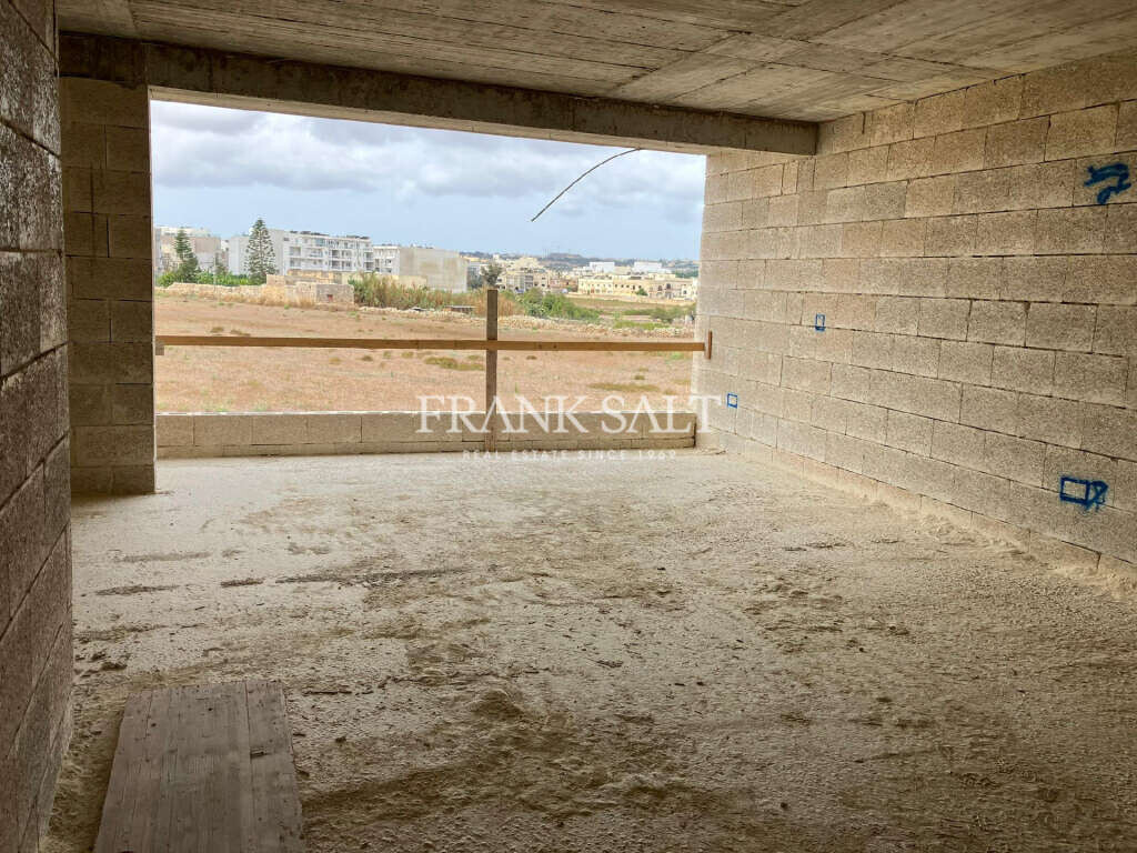 Lija, 3 Bedrooms Bedrooms, ,1 BathroomBathrooms,For Sale,FRSA-619939