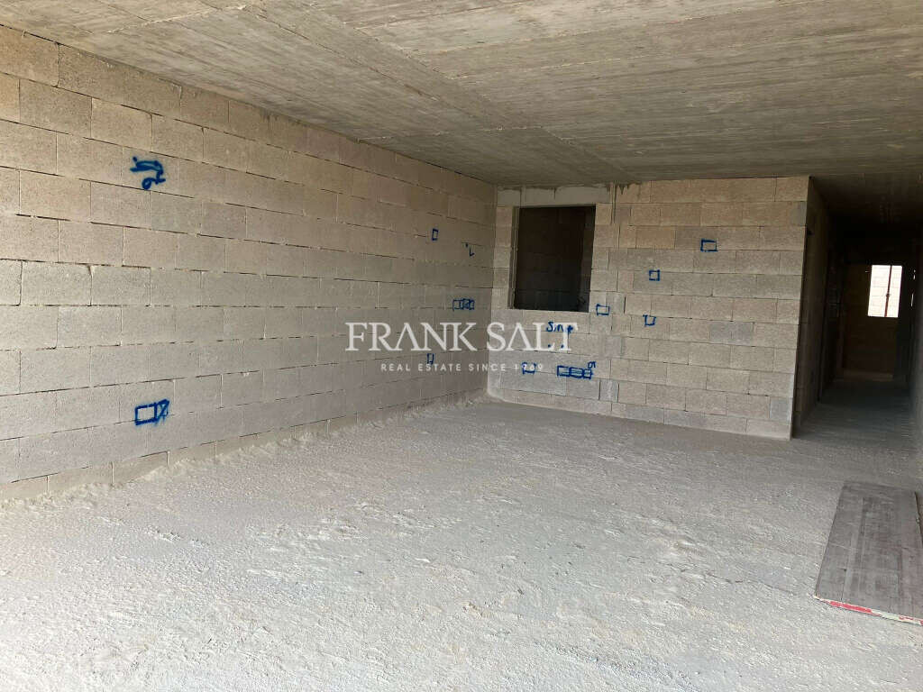 Lija, 3 Bedrooms Bedrooms, ,1 BathroomBathrooms,For Sale,FRSA-619937