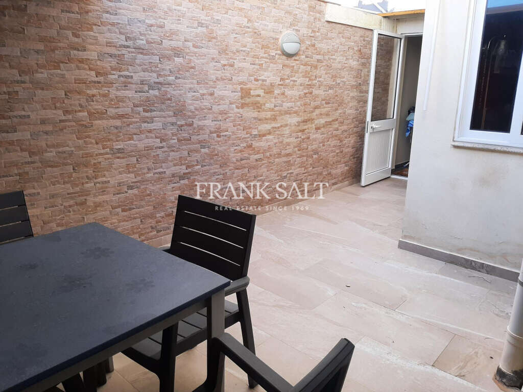 Gharb, Gozo, 3 Bedrooms Bedrooms, ,For Sale,FRSA-115436