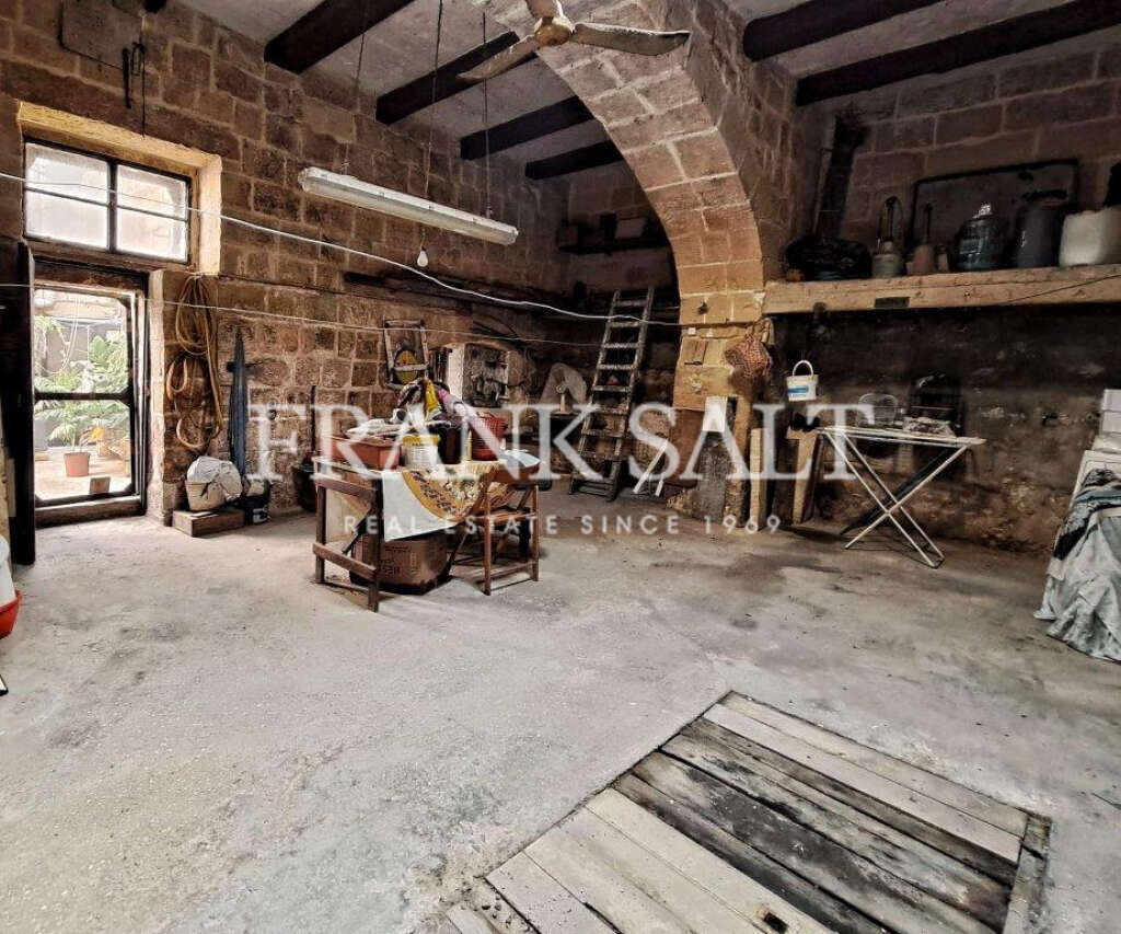 Attard, 3 Bedrooms Bedrooms, ,1 BathroomBathrooms,For Sale,FRSA-714744