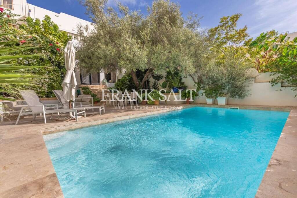 Sliema, 3 Bedrooms Bedrooms, ,1 BathroomBathrooms,For Sale,FRSA-302777