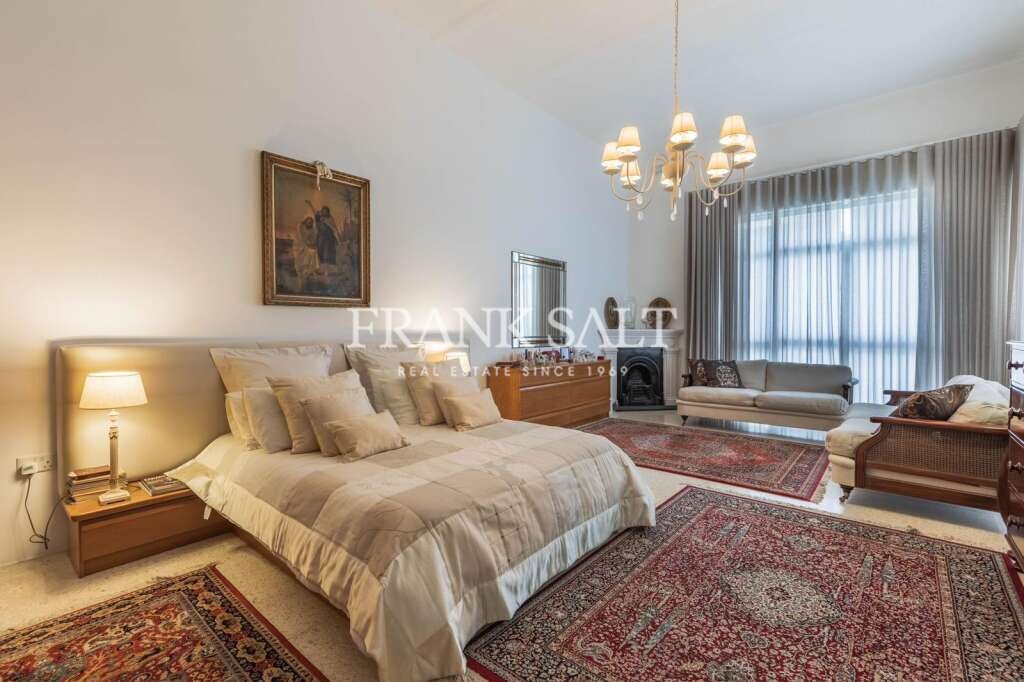 Sliema, 3 Bedrooms Bedrooms, ,1 BathroomBathrooms,For Sale,FRSA-302777