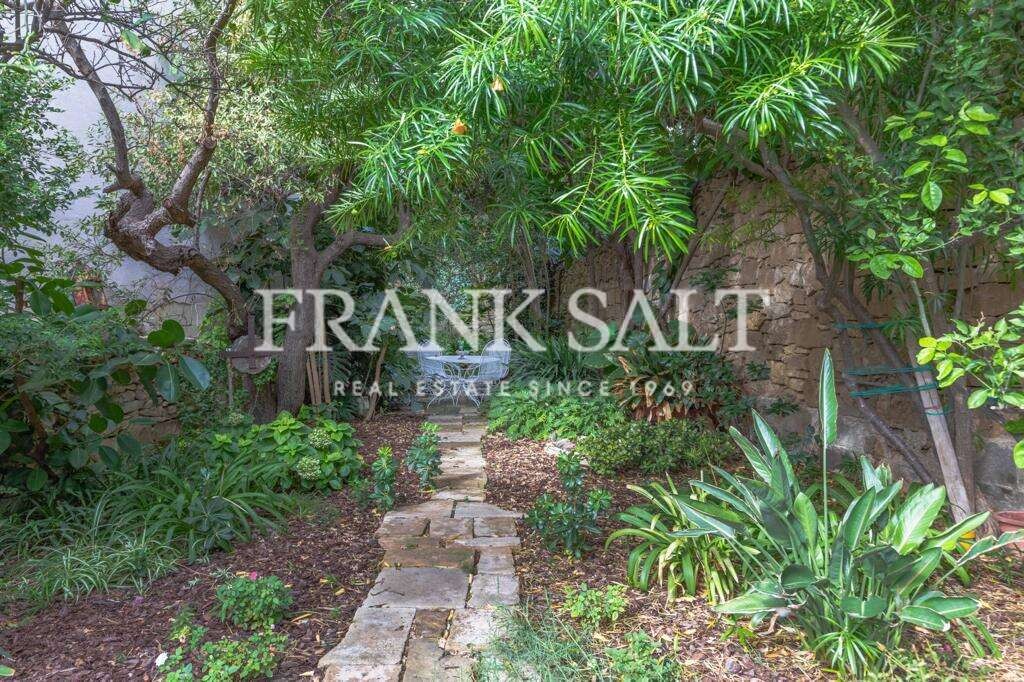 Sliema, 3 Bedrooms Bedrooms, ,1 BathroomBathrooms,For Sale,FRSA-302777