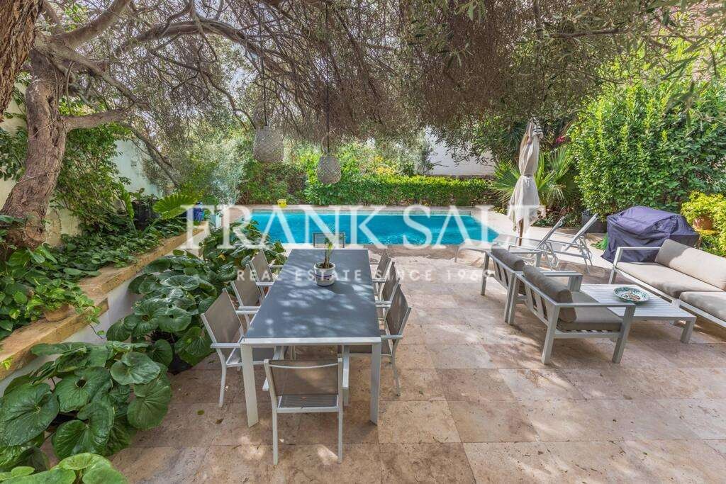 Sliema, 3 Bedrooms Bedrooms, ,1 BathroomBathrooms,For Sale,FRSA-302777