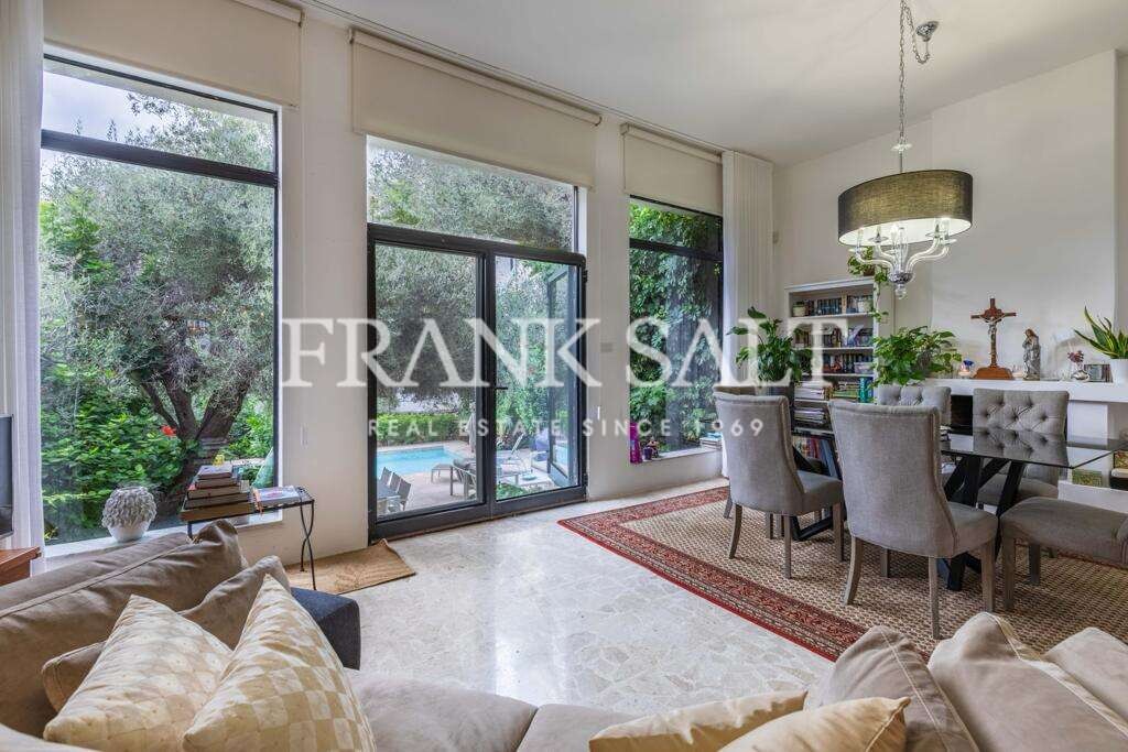 Sliema, 3 Bedrooms Bedrooms, ,1 BathroomBathrooms,For Sale,FRSA-302777