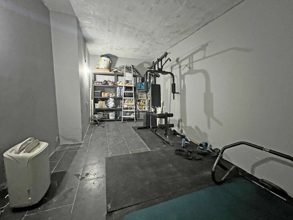 Luqa, 2 Bedrooms Bedrooms, ,For Sale,FRSA-426161