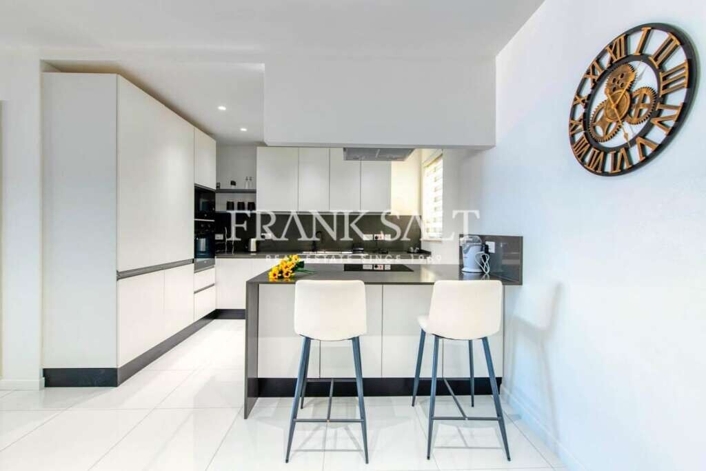 St Julians, 3 Bedrooms Bedrooms, ,1 BathroomBathrooms,For Sale,FRSA-043766