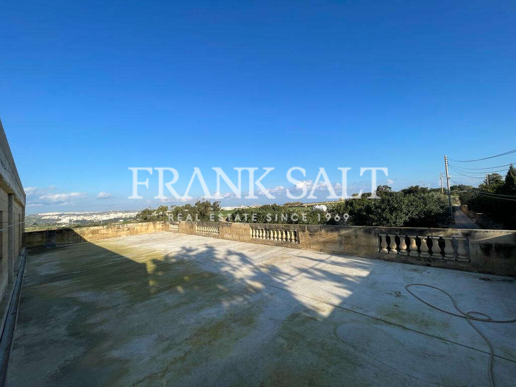 Naxxar, 3 Bedrooms Bedrooms, ,For Sale,FRSA-043767