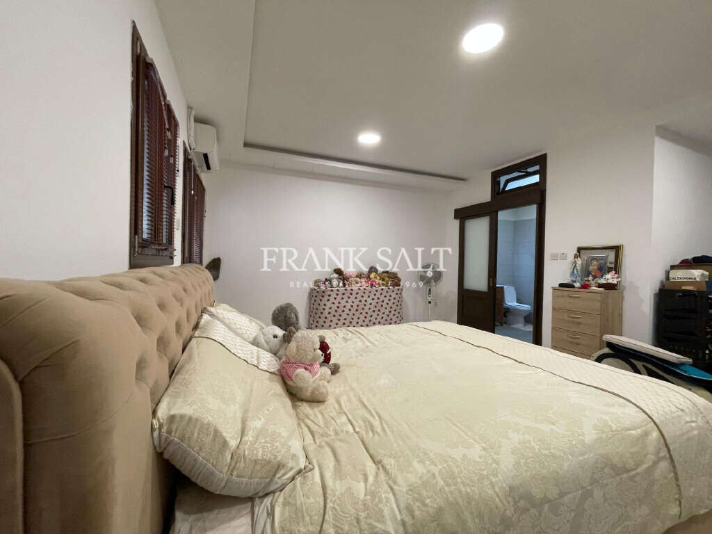 Dingli, 3 Bedrooms Bedrooms, ,2 BathroomsBathrooms,For Sale,FRSA-041275