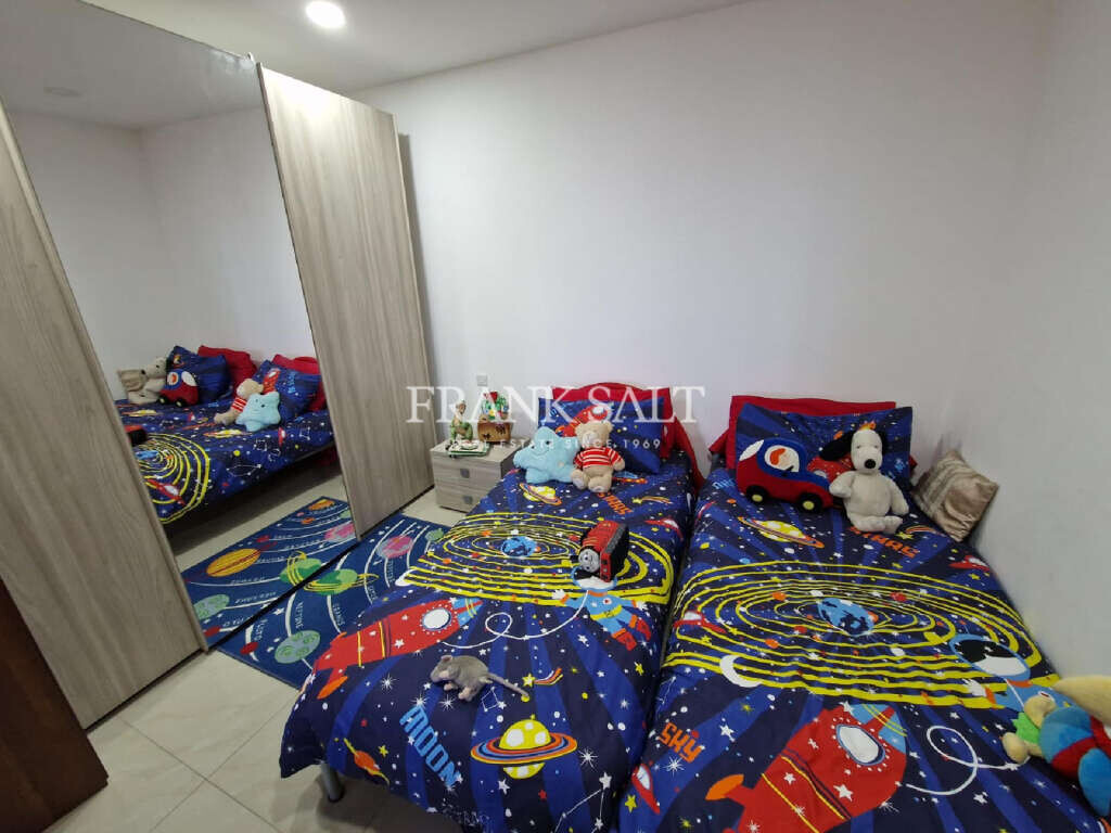 Luqa, 4 Bedrooms Bedrooms, ,1 BathroomBathrooms,For Sale,FRSA-714724