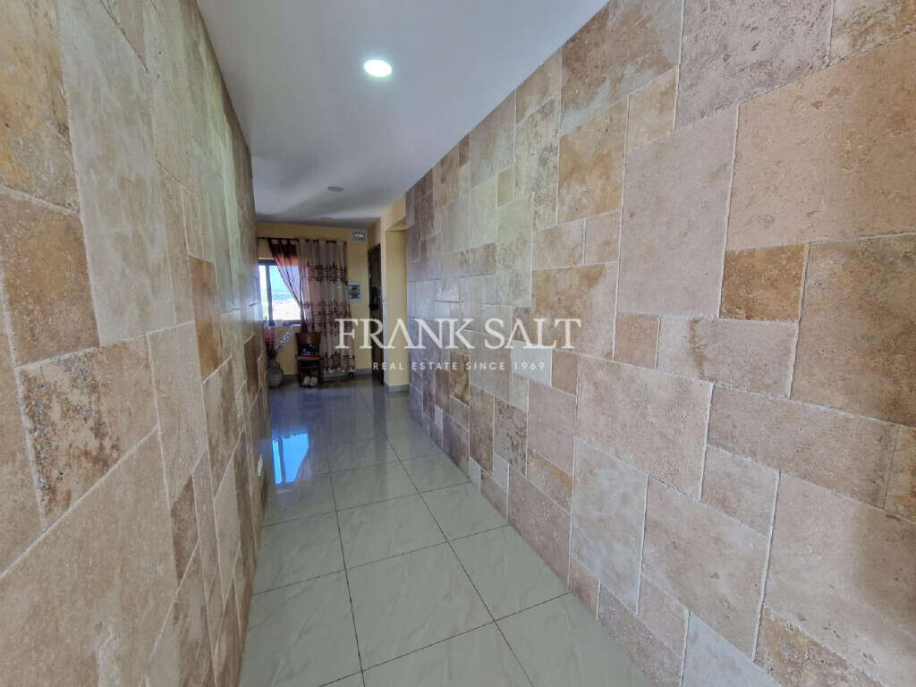 Luqa, 4 Bedrooms Bedrooms, ,1 BathroomBathrooms,For Sale,FRSA-714724