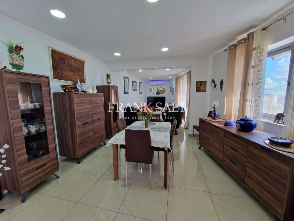 Luqa, 4 Bedrooms Bedrooms, ,1 BathroomBathrooms,For Sale,FRSA-714724